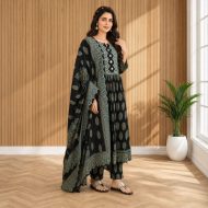 NAAZ – Black A-Line Suit Set