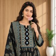 NAAZ – Black A-Line Suit Set