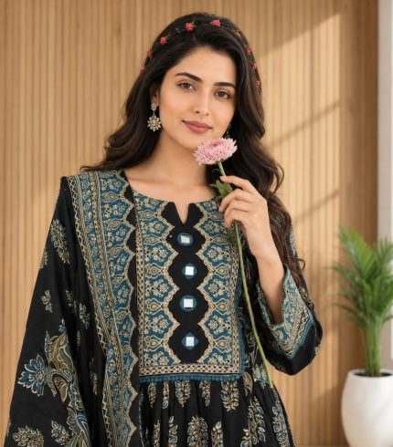 NAAZ – Black A-Line Suit Set